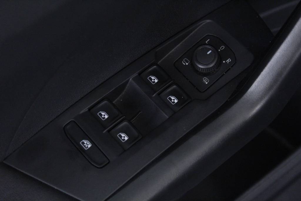 volkswagen-t-cross-2023-gasolina-999cc