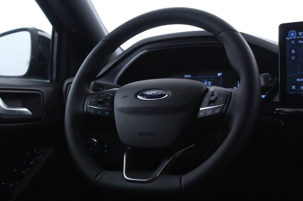 ford-focus-sw-2023-diesel-1499cc