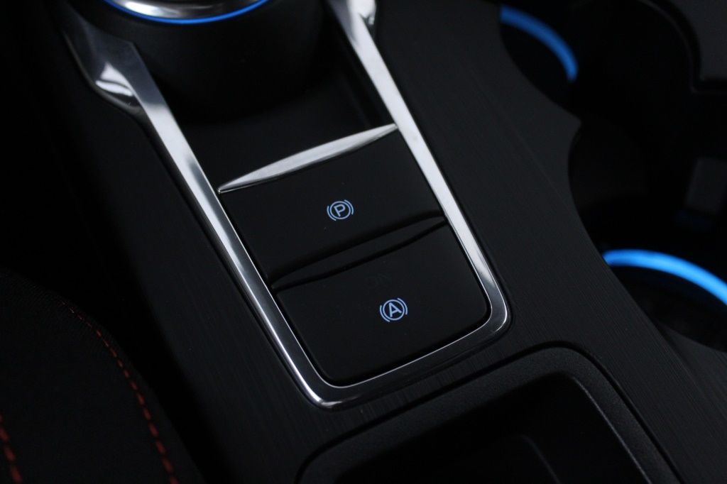 ford-focus-sw-2023-diesel-1499cc