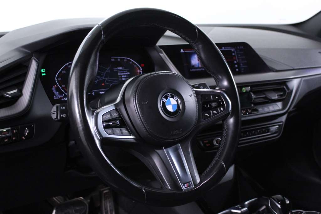 bmw-serie-1-2023-diesel-1496cc