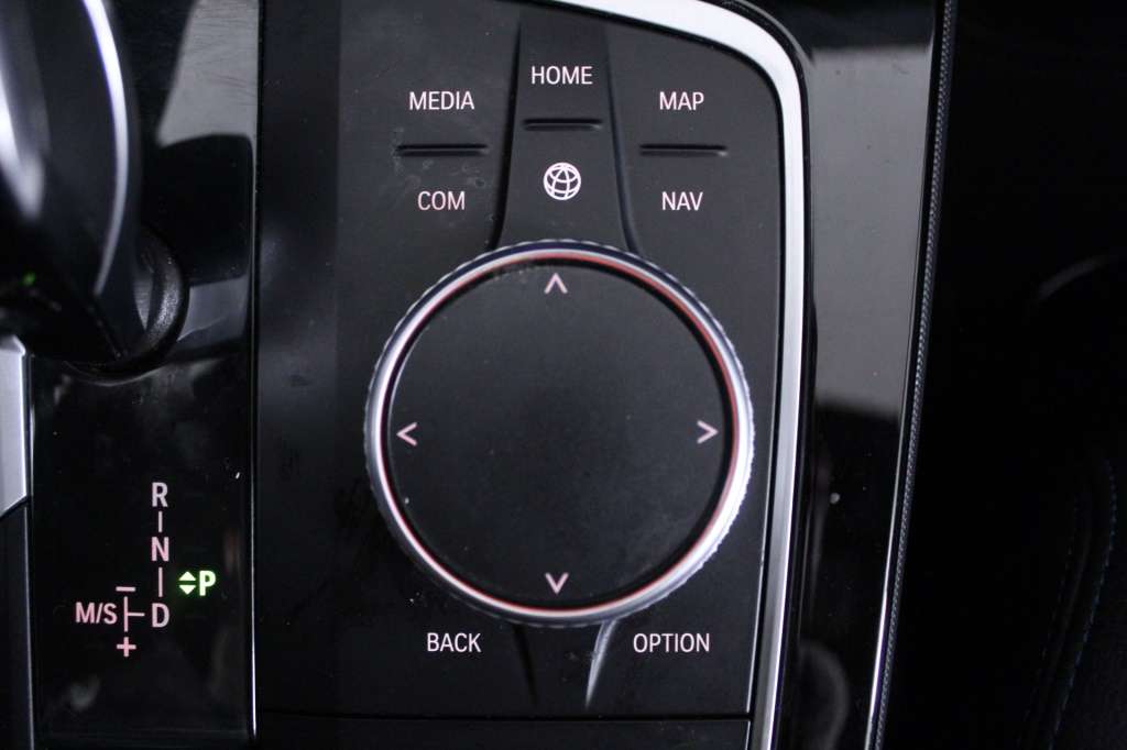 bmw-serie-1-2023-diesel-1496cc