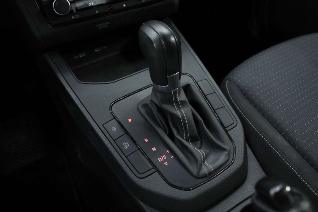 seat-ibiza-2024-gasolina-999cc