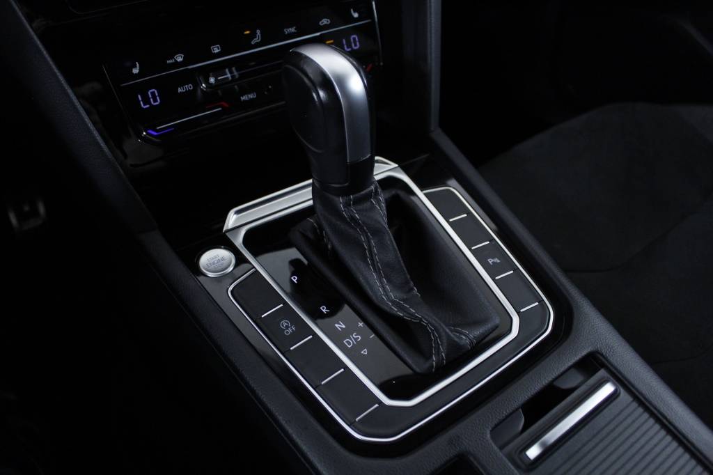 volkswagen-arteon-2023-diesel-1968cc