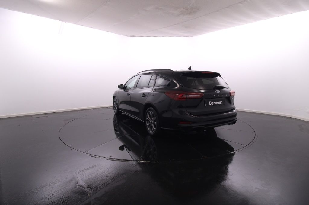 ford-focus-sw-2023-hibrido-999cc