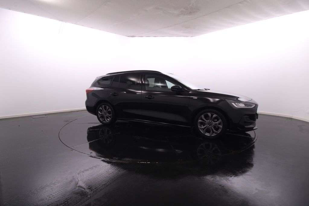 ford-focus-sw-2023-hibrido-999cc