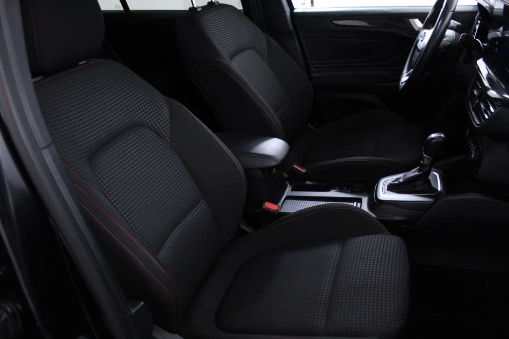 ford-focus-sw-2023-hibrido-999cc