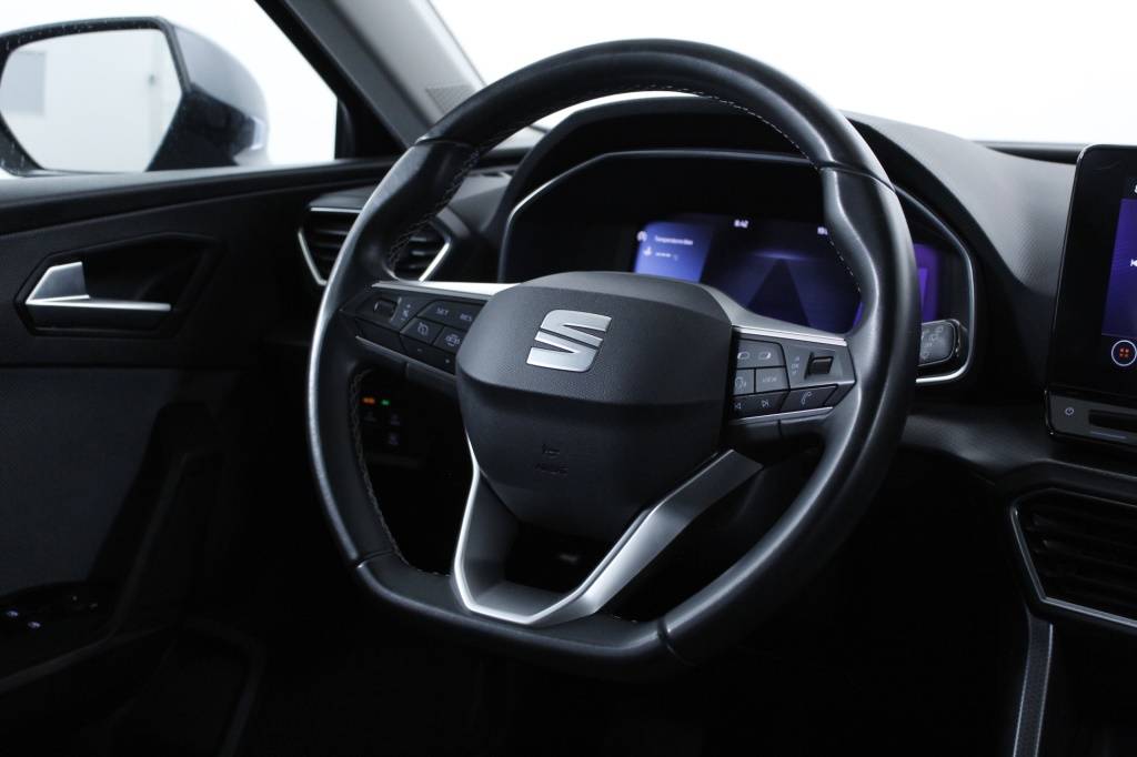 seat-leon-st-2024-gasolina-999cc
