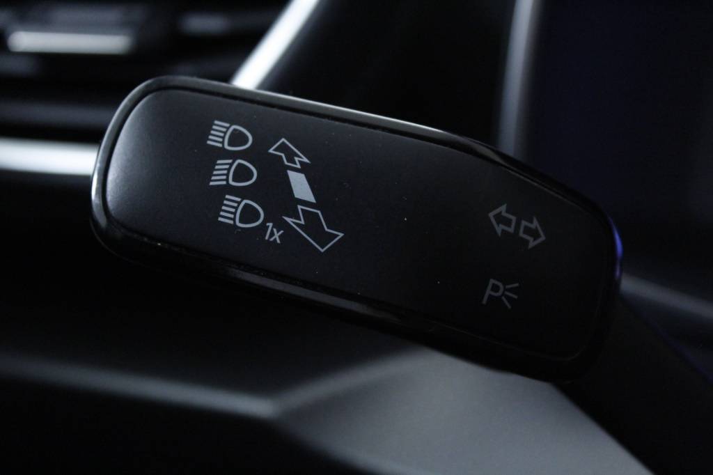 seat-leon-st-2024-gasolina-999cc