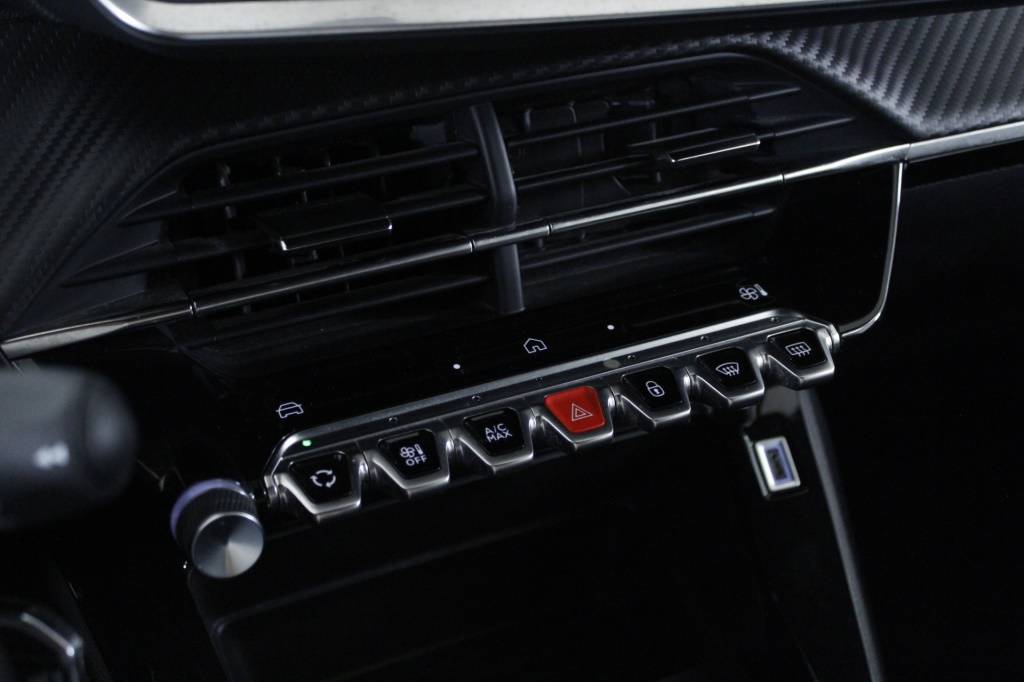 peugeot-2008-2024-gasolina-1199cc