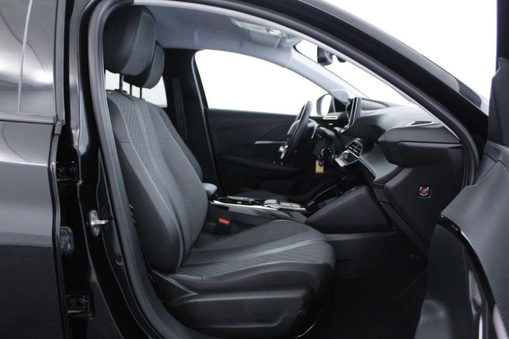 peugeot-208-2025-hibrido-1199cc