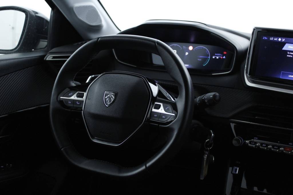 peugeot-208-2025-hibrido-1199cc