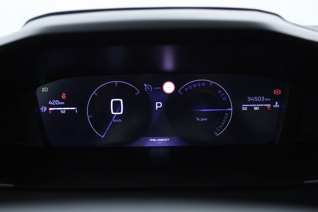peugeot-208-2025-hibrido-1199cc