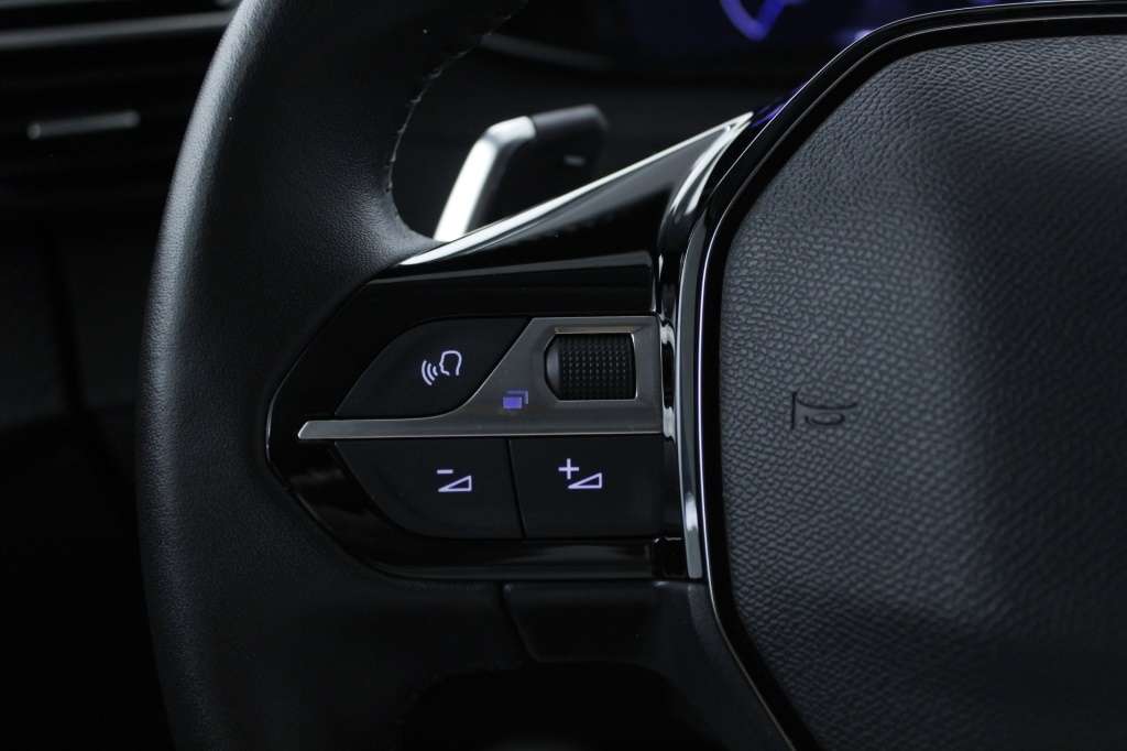 peugeot-208-2025-hibrido-1199cc