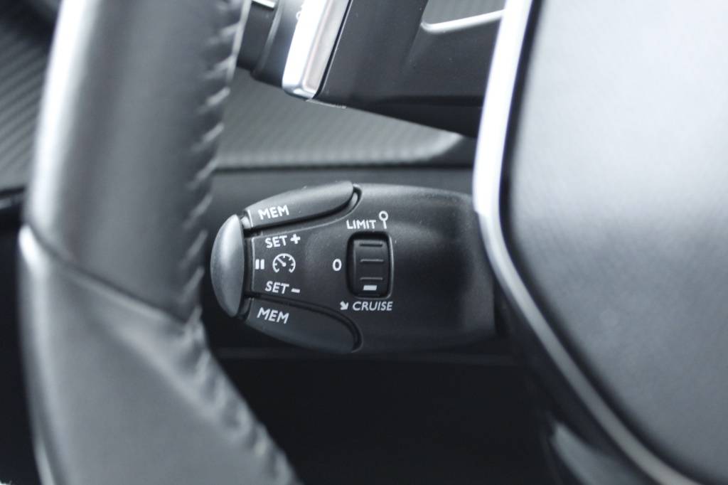 peugeot-208-2025-hibrido-1199cc