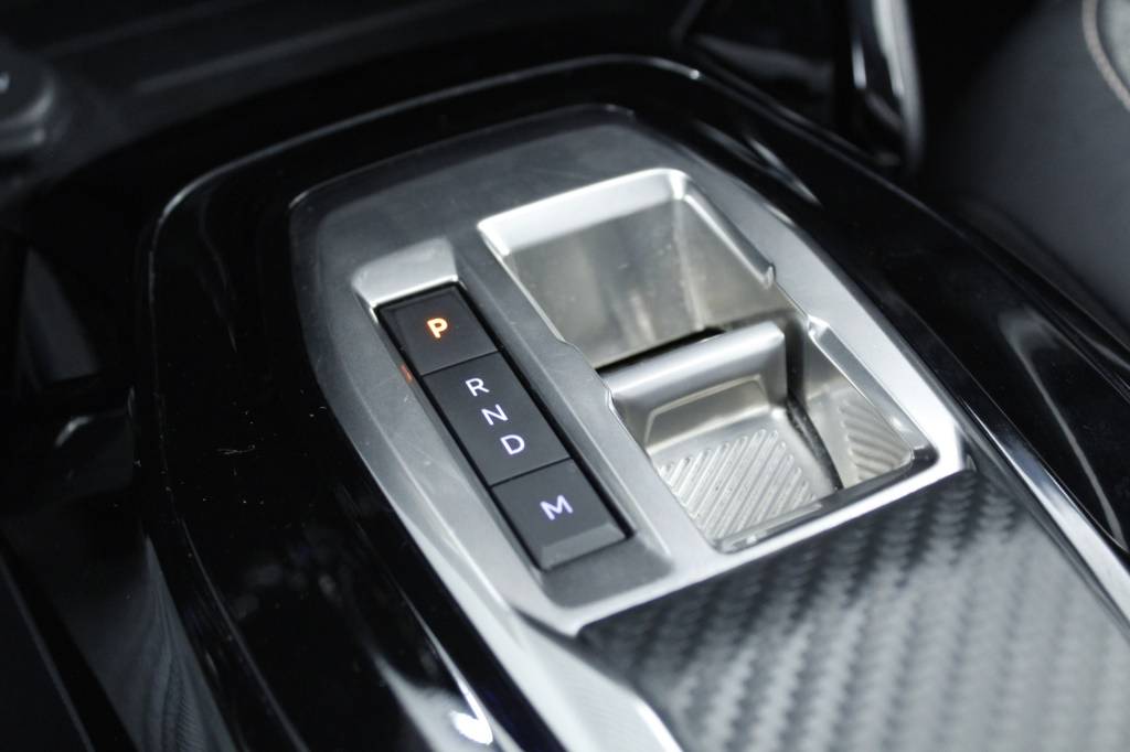 peugeot-208-2025-hibrido-1199cc