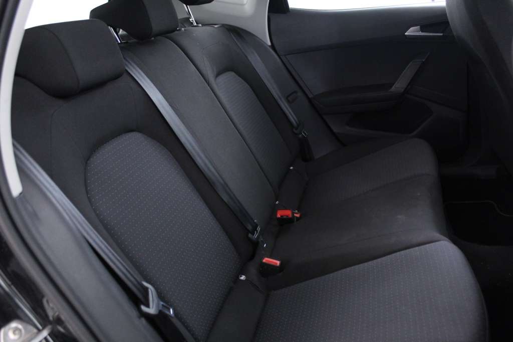 seat-arona-2024-gasolina-999cc