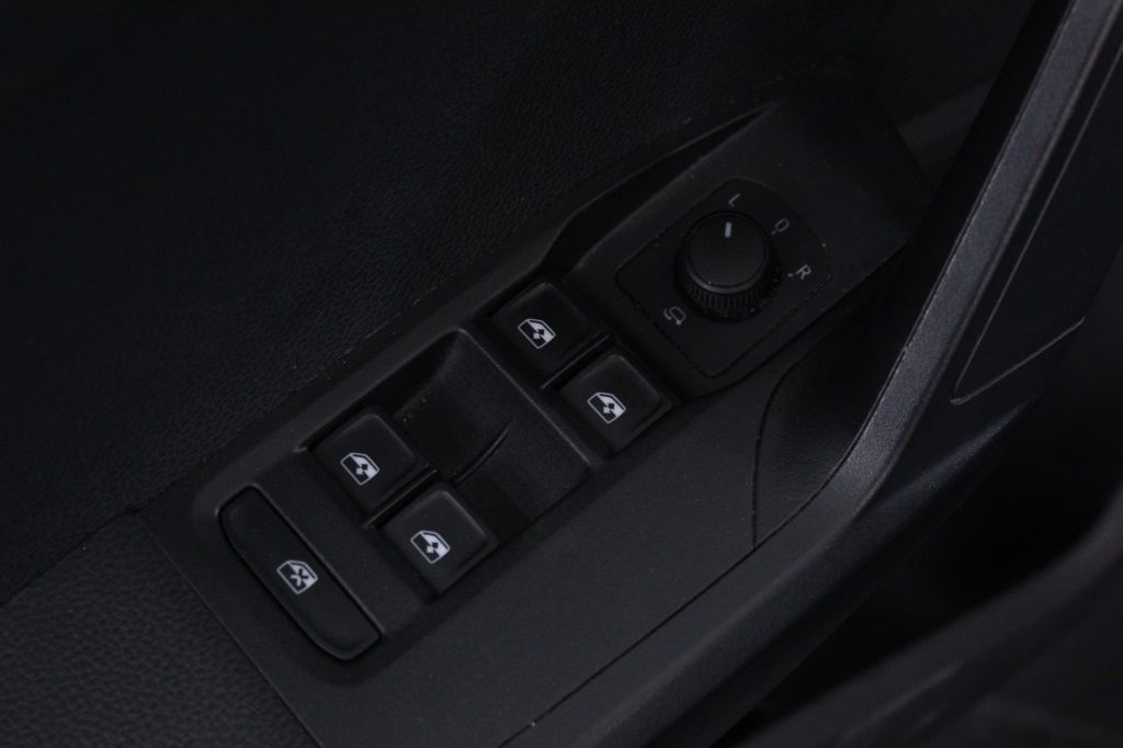 seat-arona-2024-gasolina-999cc