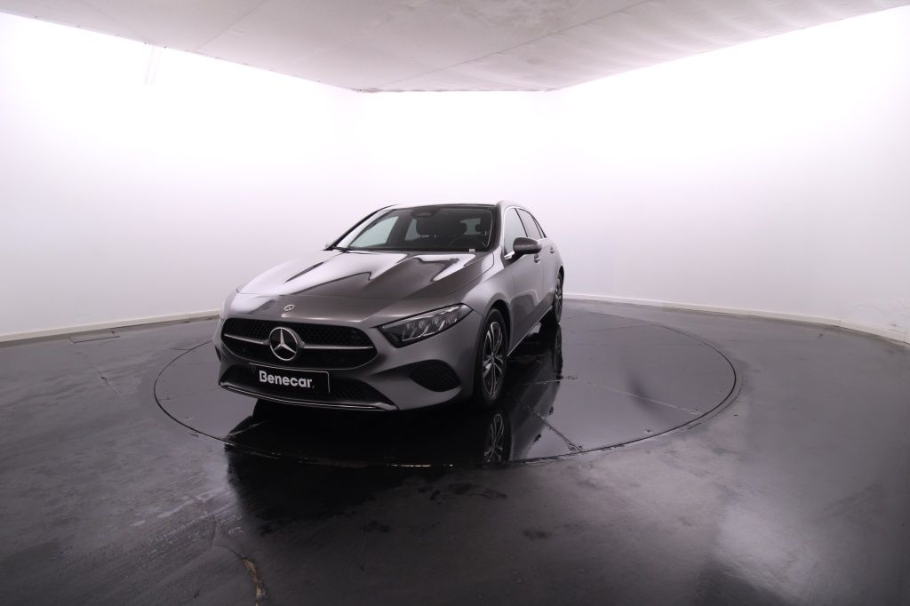 mercedes-benz-classe-a-2024-hibrido-1332cc