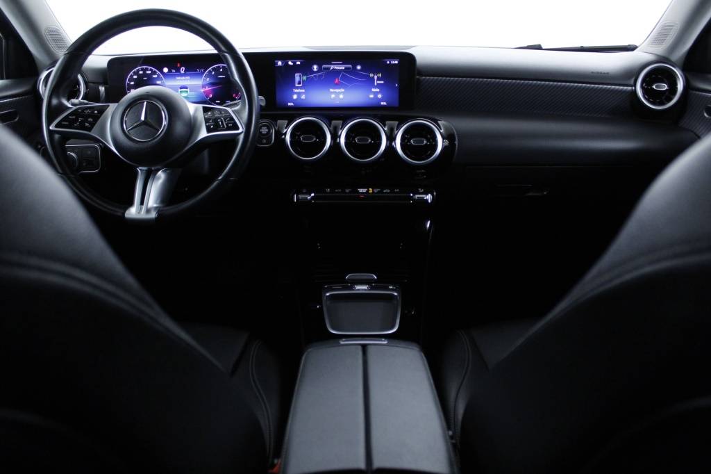 mercedes-benz-classe-a-2024-hibrido-1332cc