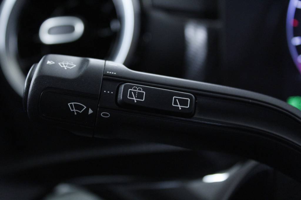 mercedes-benz-classe-a-2024-hibrido-1332cc