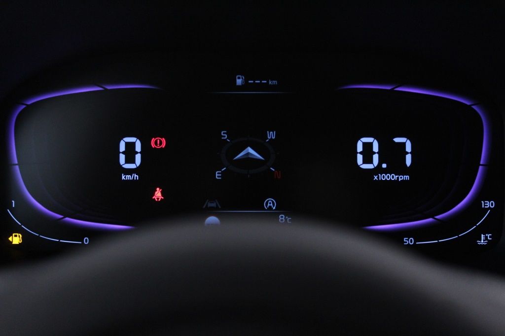 kia-stonic-2024-gasolina-1197cc