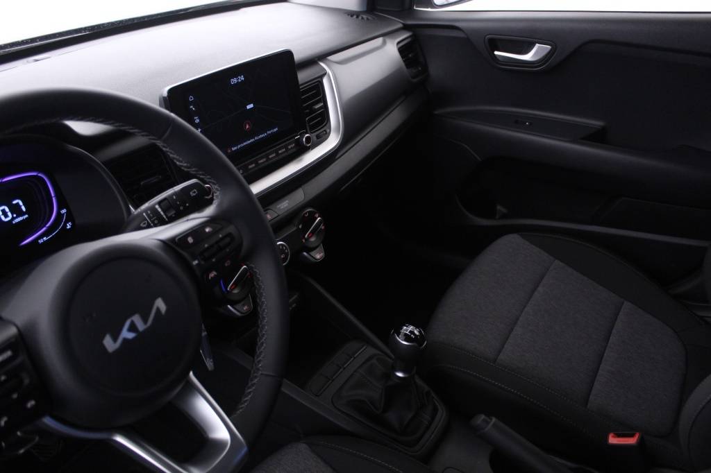 kia-stonic-2024-gasolina-1197cc