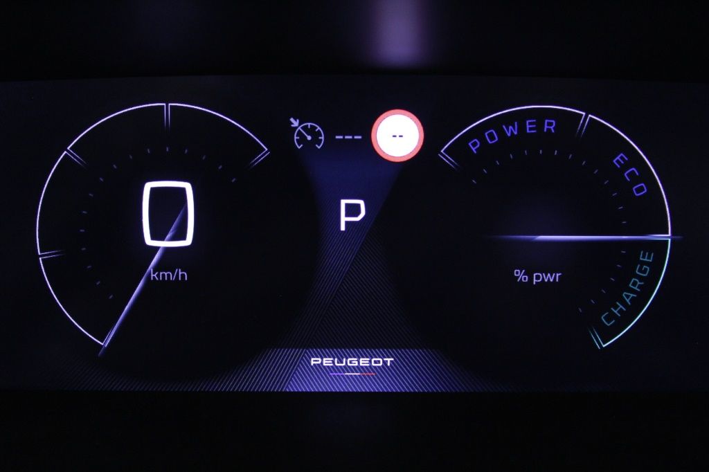 peugeot-208-2025-hibrido-1199cc