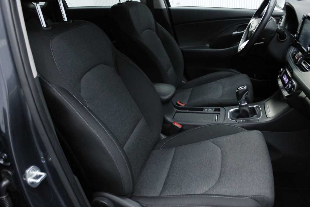 hyundai-i30-2024-gasolina-998cc