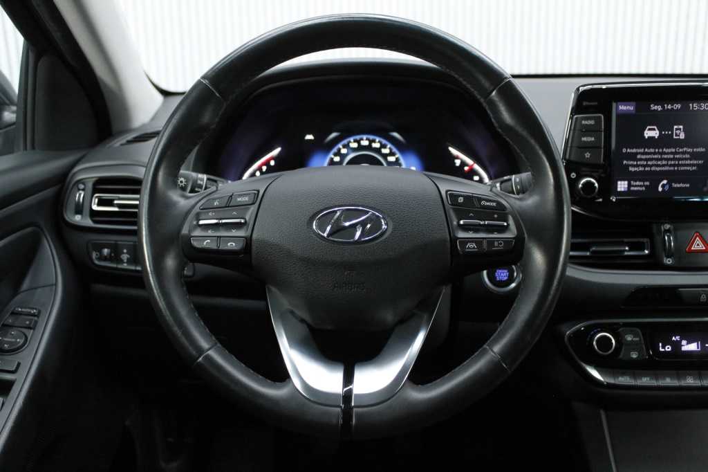 hyundai-i30-2024-gasolina-998cc
