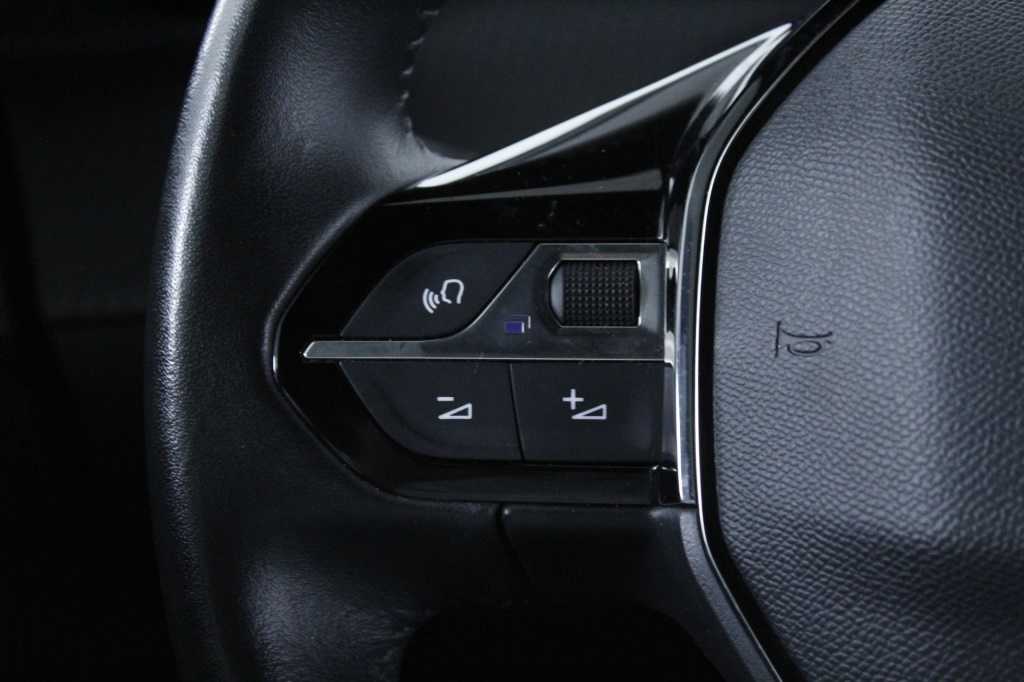 peugeot-2008-2024-gasolina-1199cc