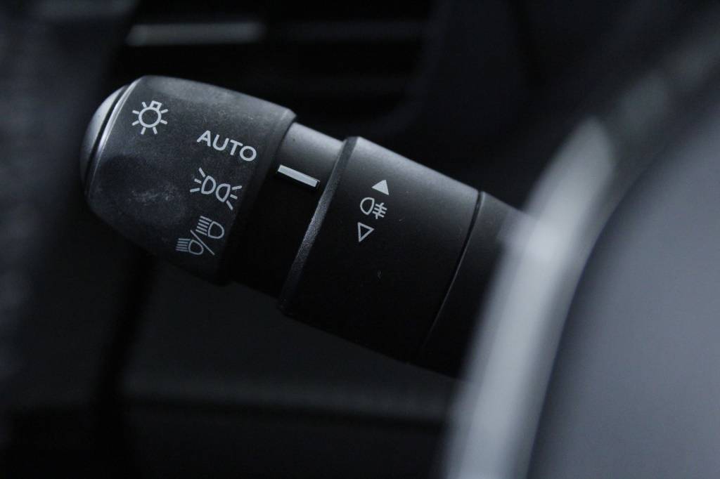 peugeot-2008-2024-gasolina-1199cc