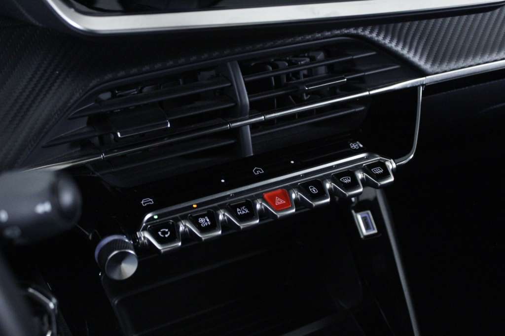peugeot-2008-2024-gasolina-1199cc