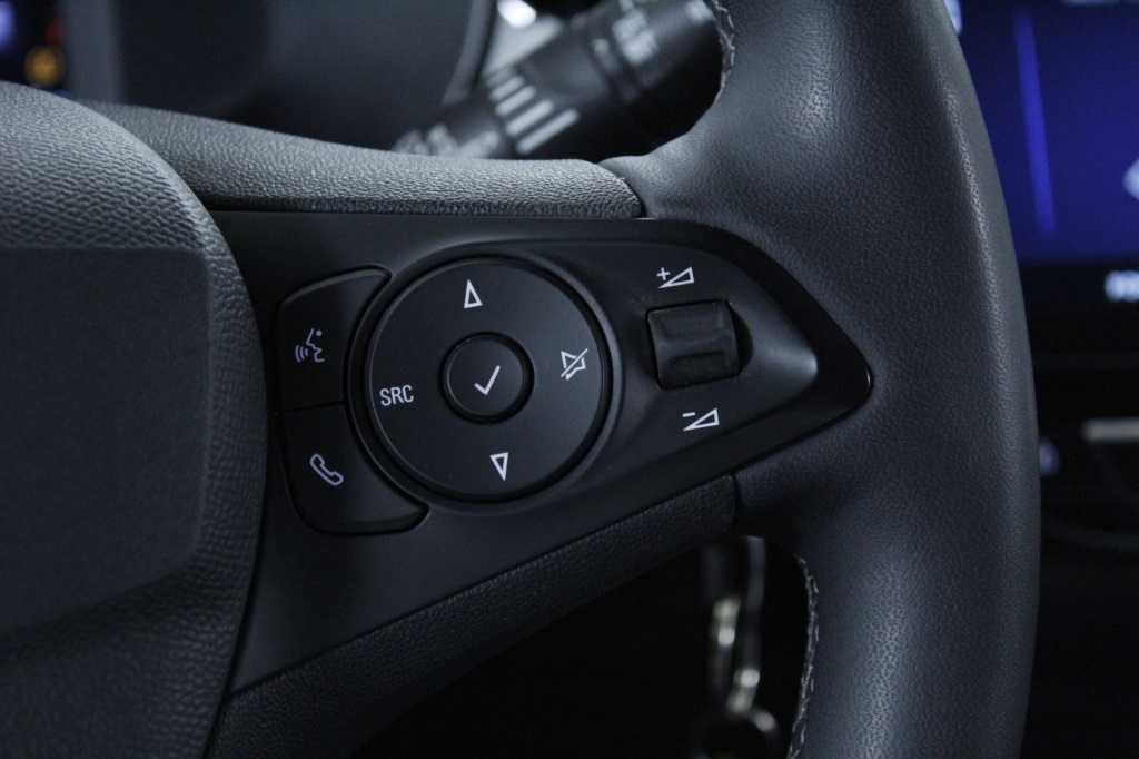 opel-corsa-2024-gasolina-1199cc