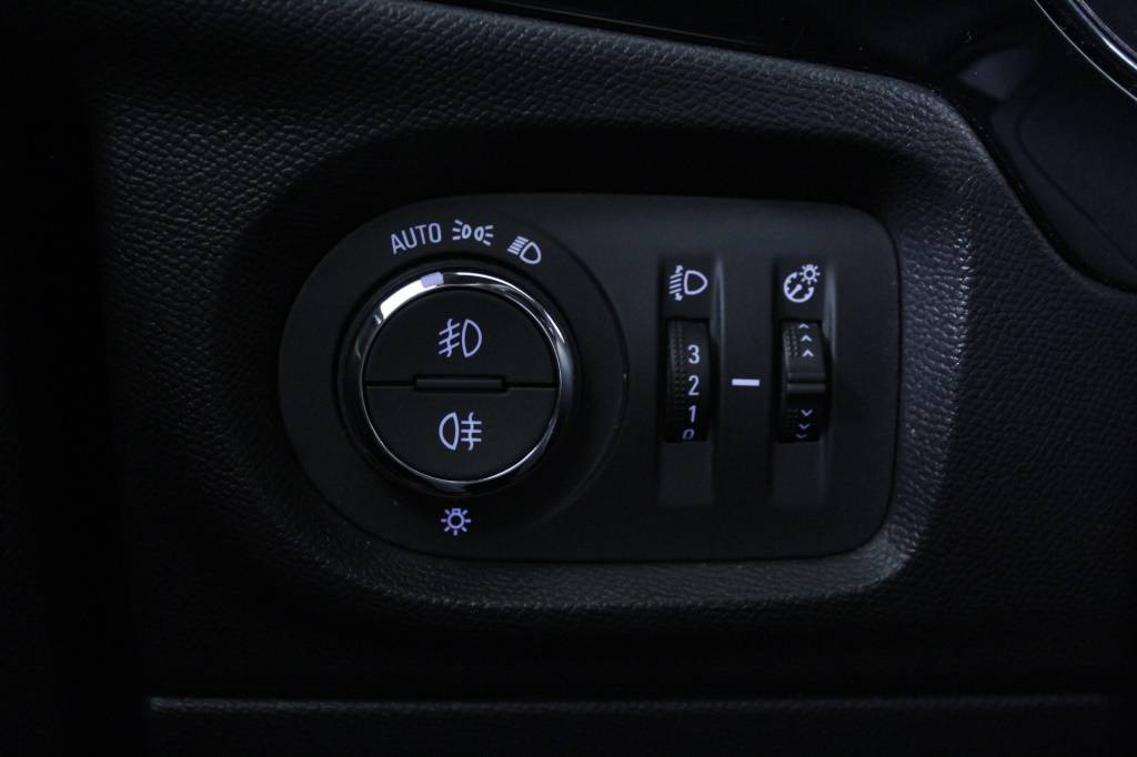 opel-corsa-2024-gasolina-1199cc