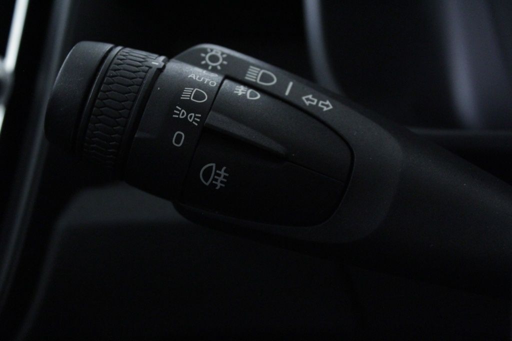 volvo-xc40-2022-gasolina-1477cc