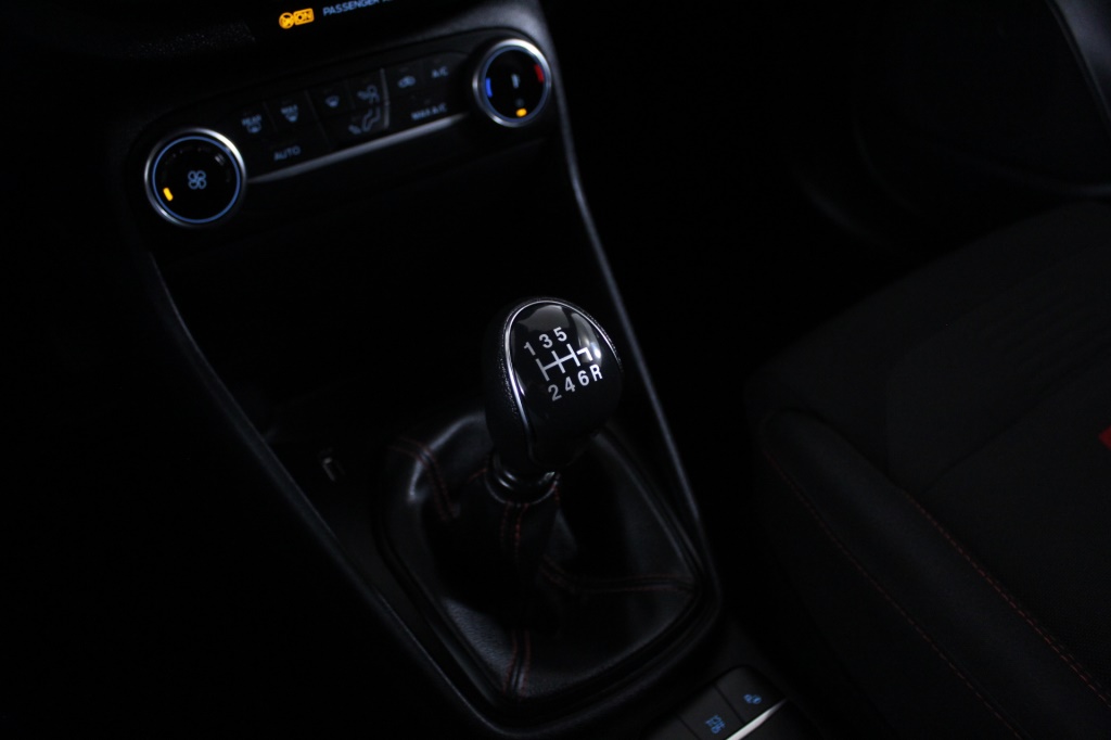 ford-fiesta-2023-gasolina-998cc