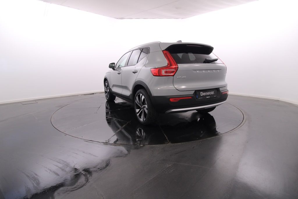 volvo-xc40-2025-hibrido-1969cc