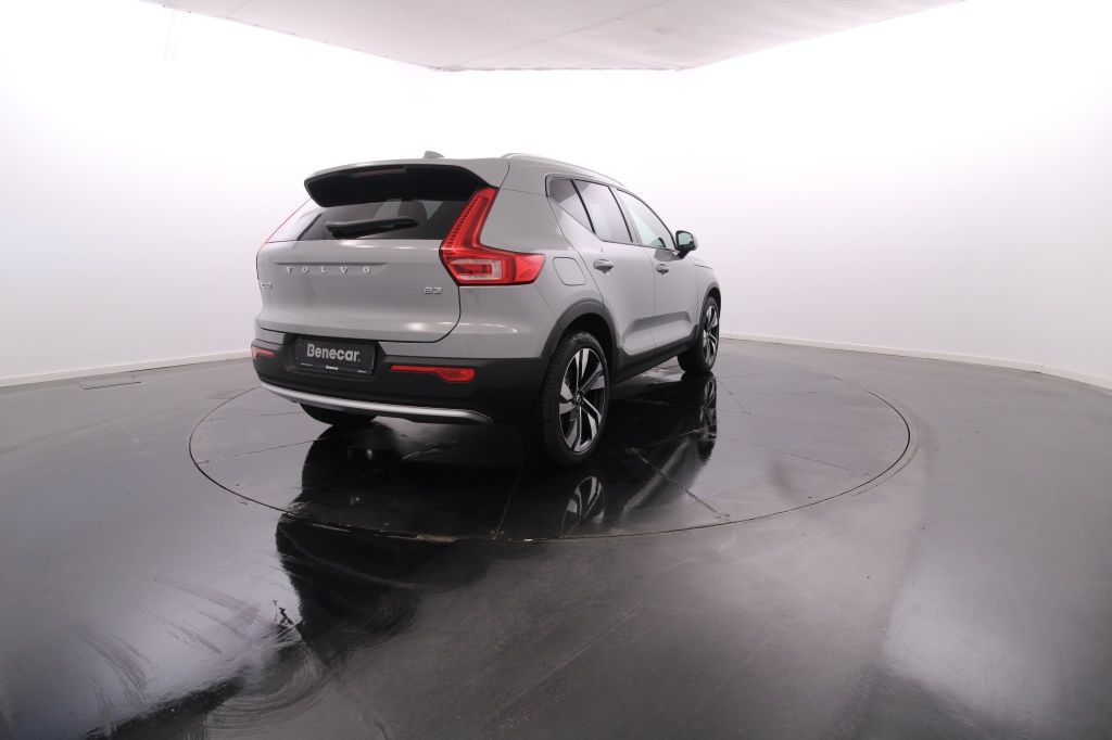 volvo-xc40-2025-hibrido-1969cc