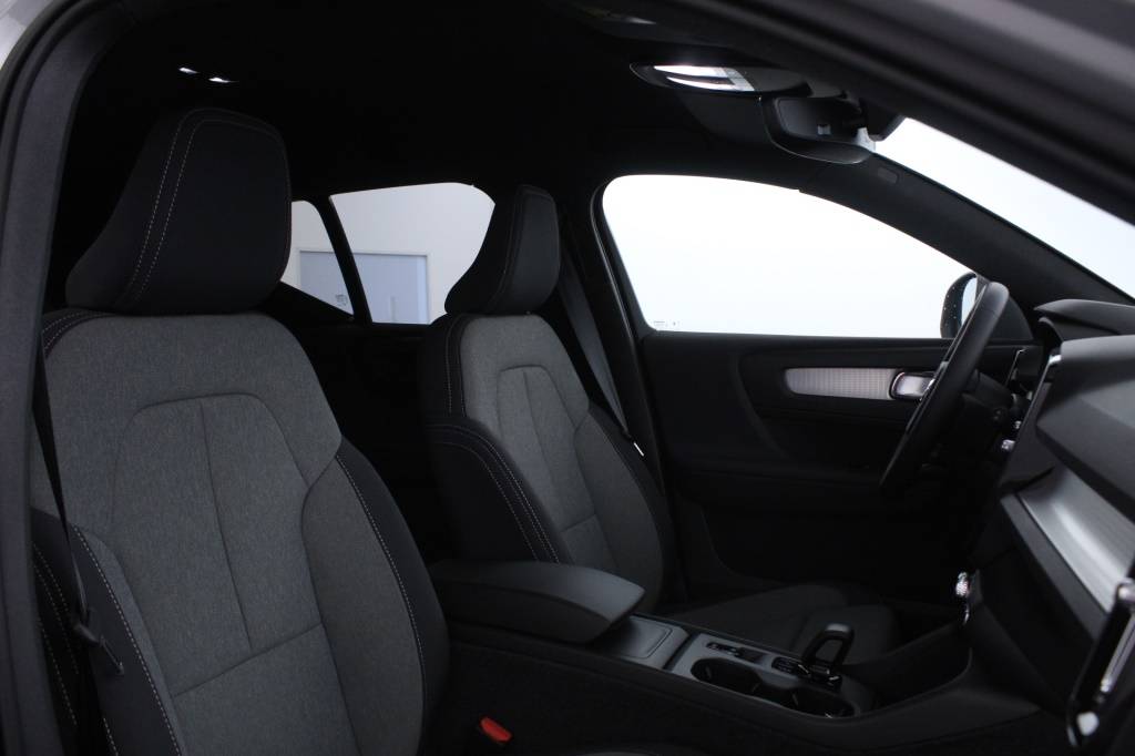 volvo-xc40-2025-hibrido-1969cc