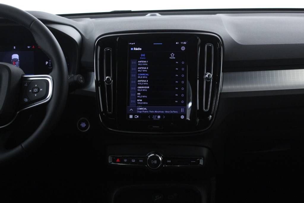 volvo-xc40-2025-hibrido-1969cc