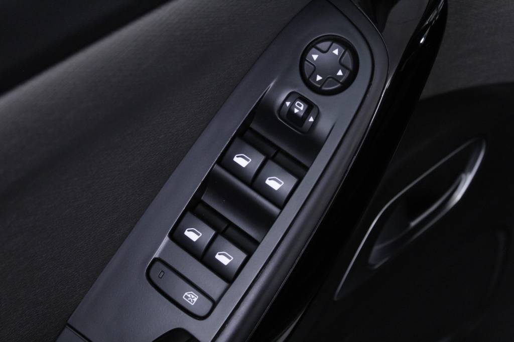 citroen-spacetourer-2021-diesel-1499cc