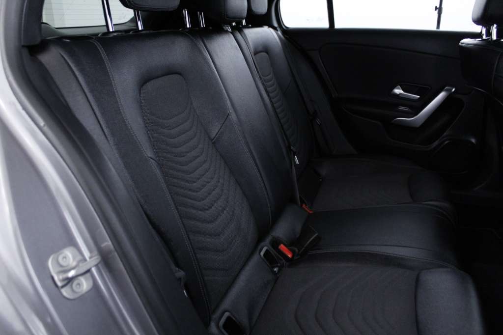 mercedes-benz-classe-a-2024-diesel-1990cc