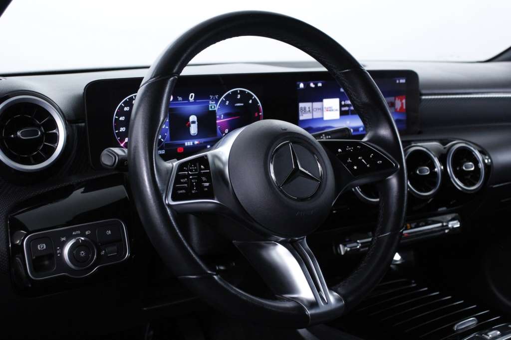 mercedes-benz-classe-a-2024-diesel-1990cc