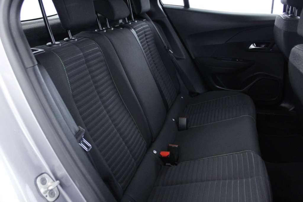 peugeot-2008-2024-gasolina-1199cc