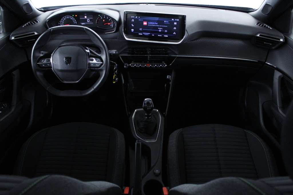 peugeot-2008-2024-gasolina-1199cc