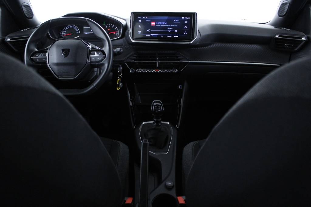 peugeot-2008-2024-gasolina-1199cc