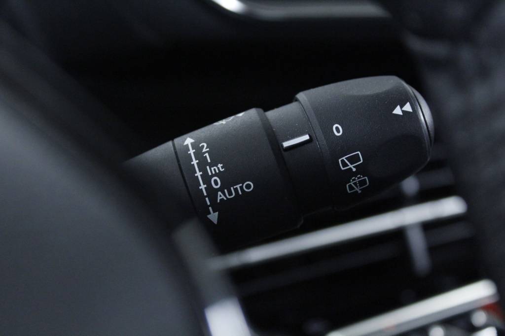 peugeot-2008-2024-gasolina-1199cc