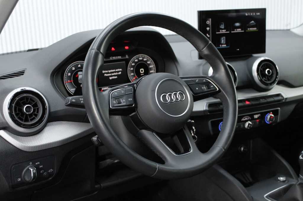 audi-q2-2025-gasolina-999cc
