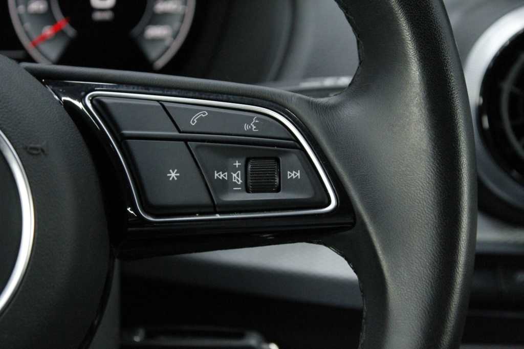audi-q2-2025-gasolina-999cc