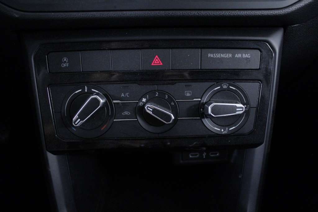 volkswagen-t-cross-2023-gasolina-999cc